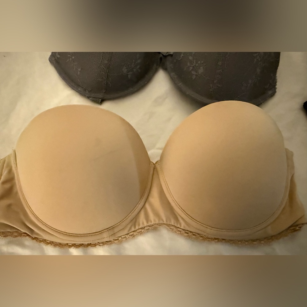 Bra Bundle 34C & 36 C Straps & Strapless 4 Bra’s NWOT & EUC - Picture 3 of 5